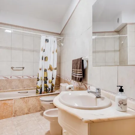 Lägenhet Three Bedroom Ii Near Sc Bocacangrejo